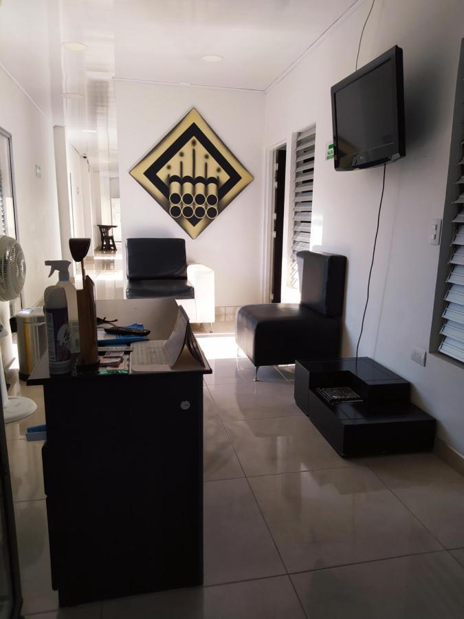 Hotel Brisas Del Norte Roldanillo Екстериор снимка